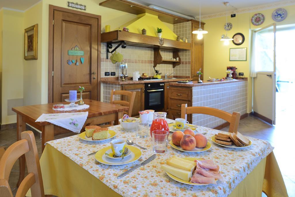 Bed And Breakfast Montino Cene Eksteriør billede